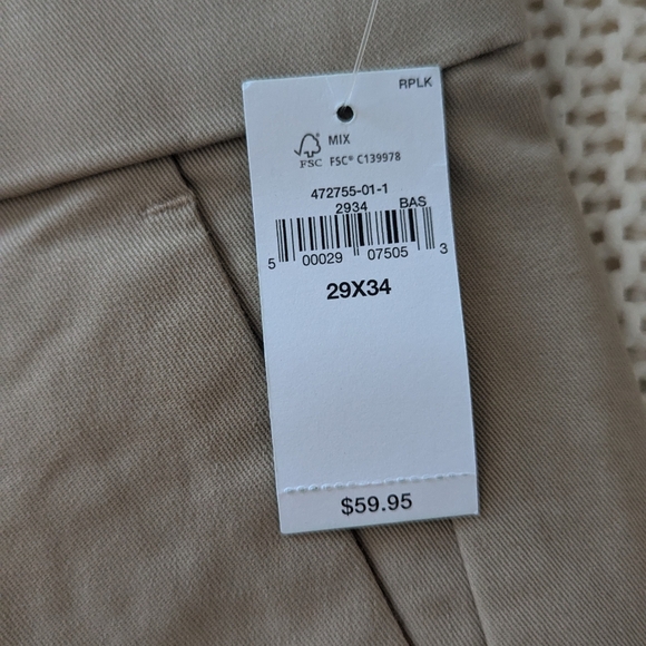 NWT GAP 29x34 Athletic Taper Chinos, Khaki - Picture 2 of 4
